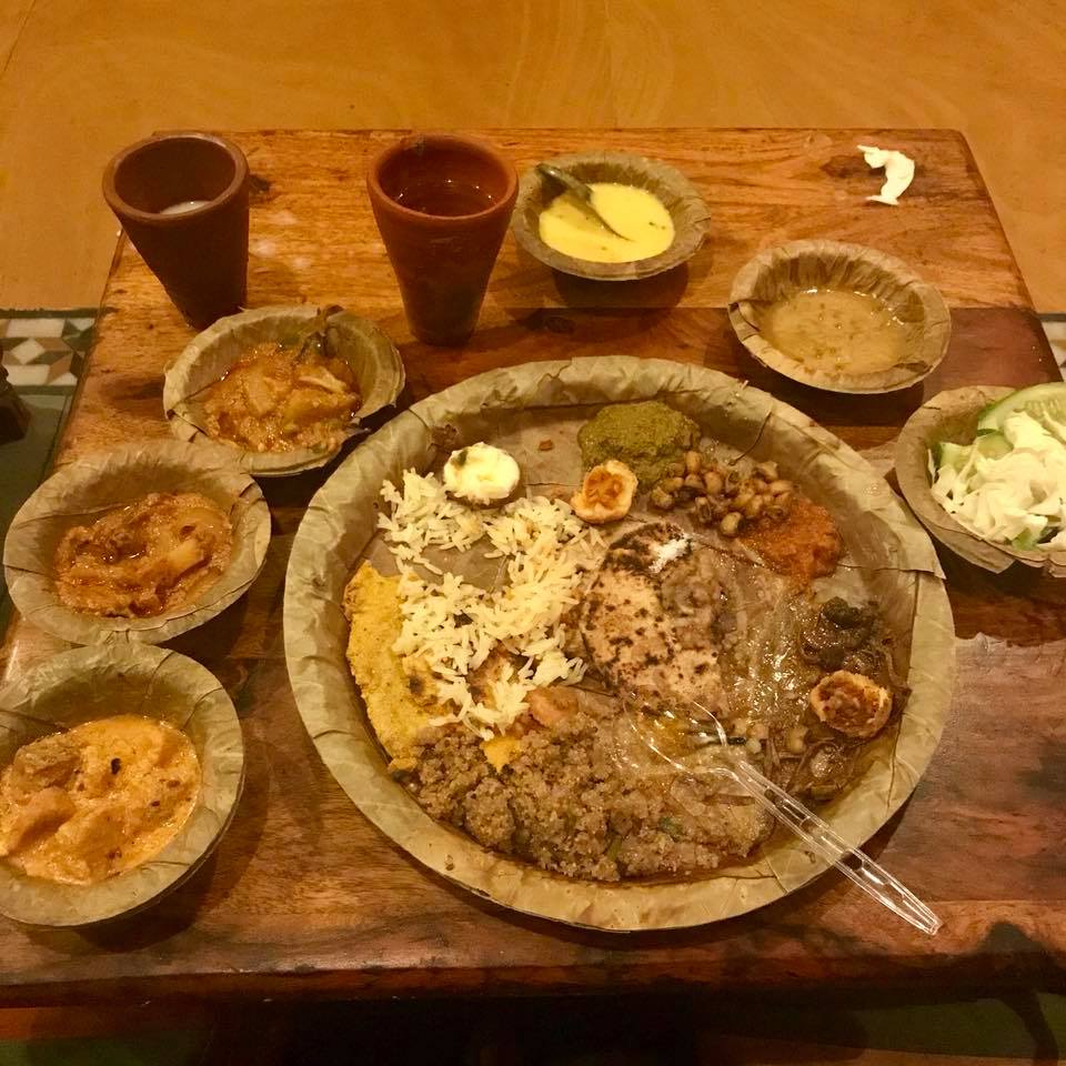 38277404_901582230230_2461340981610414080_n